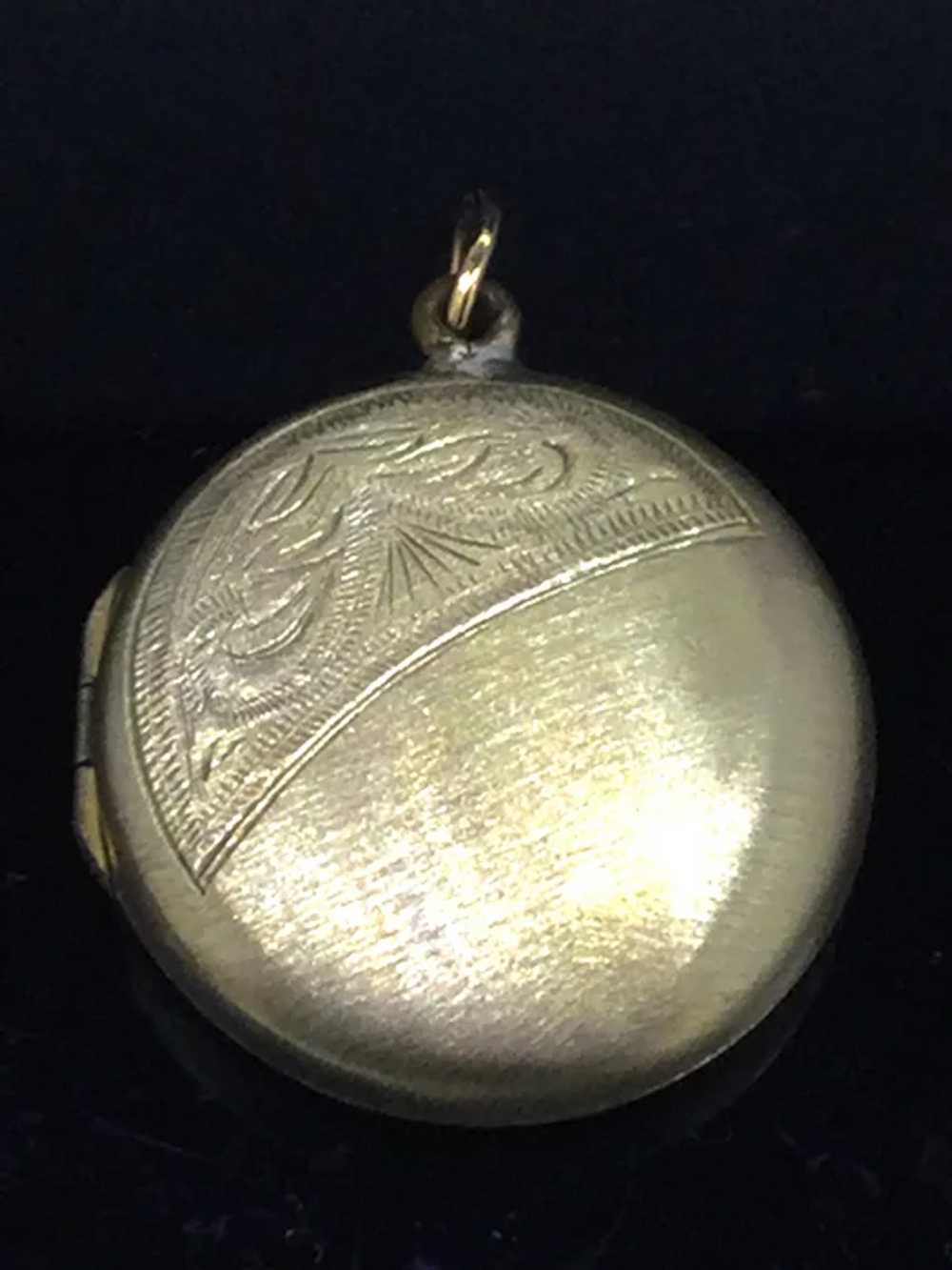 Edwardian Locket Pendant 9CT Hallmarked Elegantly… - image 3