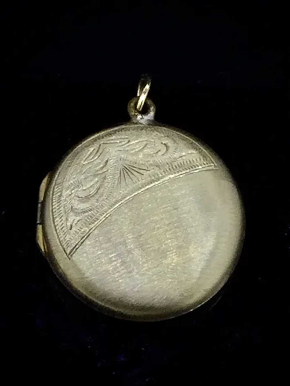 Edwardian Locket Pendant 9CT Hallmarked Elegantly… - image 4