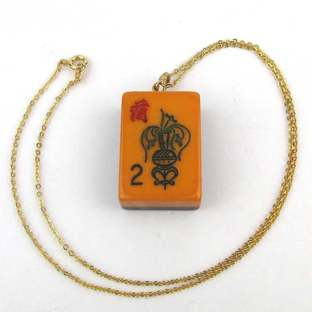 Two-Color Dove-Tailed Bakelite Mah Jong Pendant N… - image 2