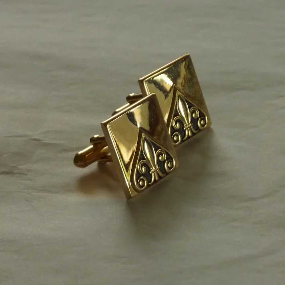 Swank Gold Tone Square Fleur De Lis Design Cuff Links Gem