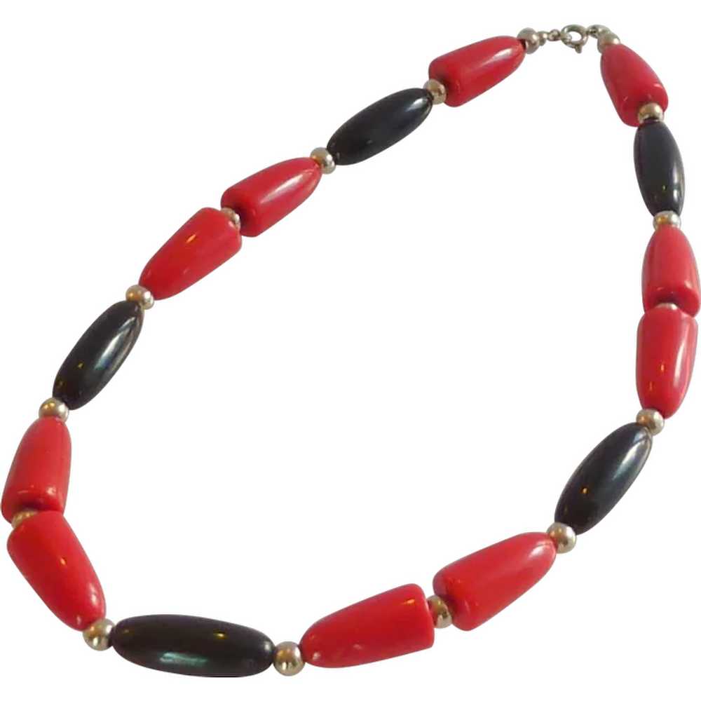 Black and Red Plastic Bead Necklace 1960’s - image 1