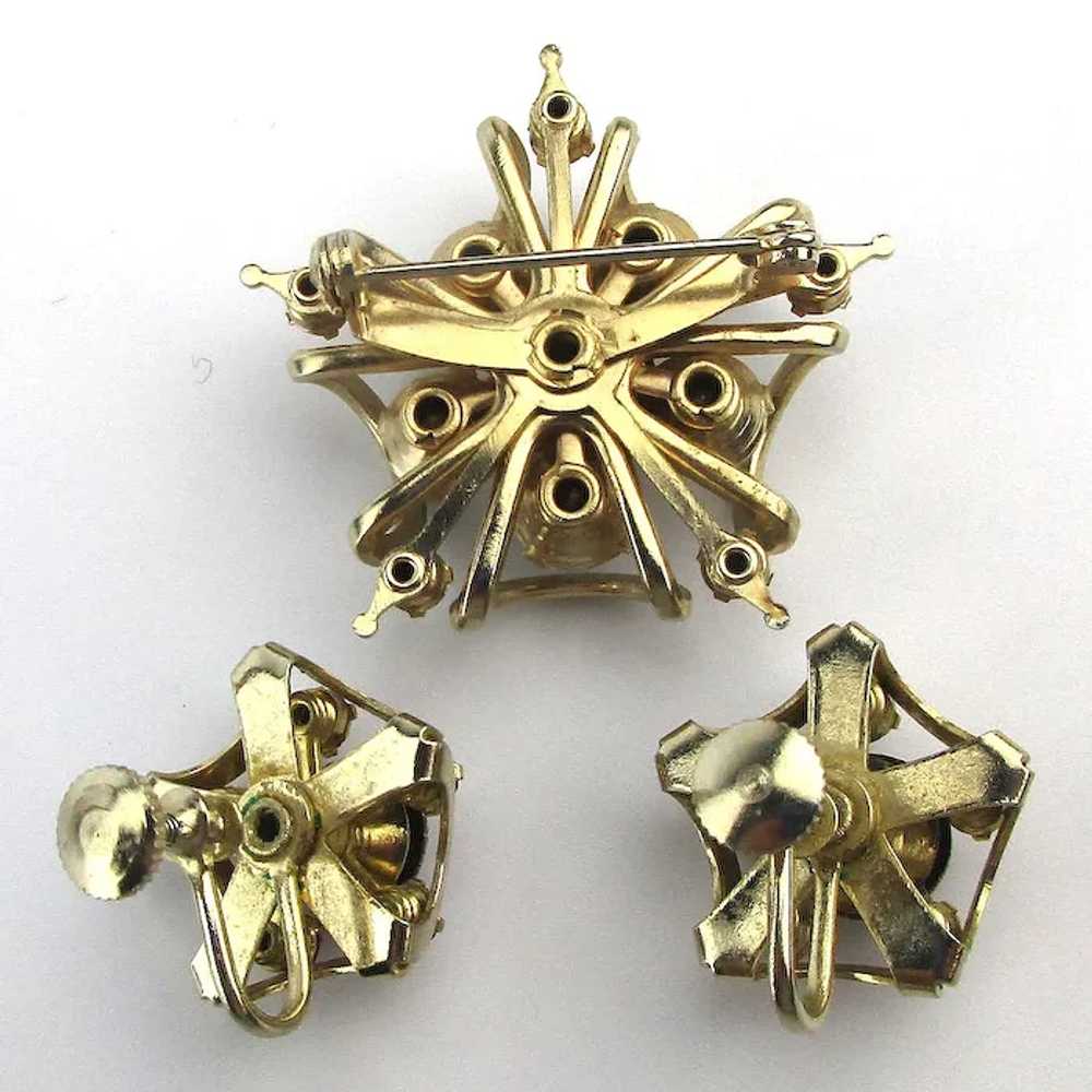 Such a Pretty Vintage Set Pin w/ Earrings Enamel … - image 3
