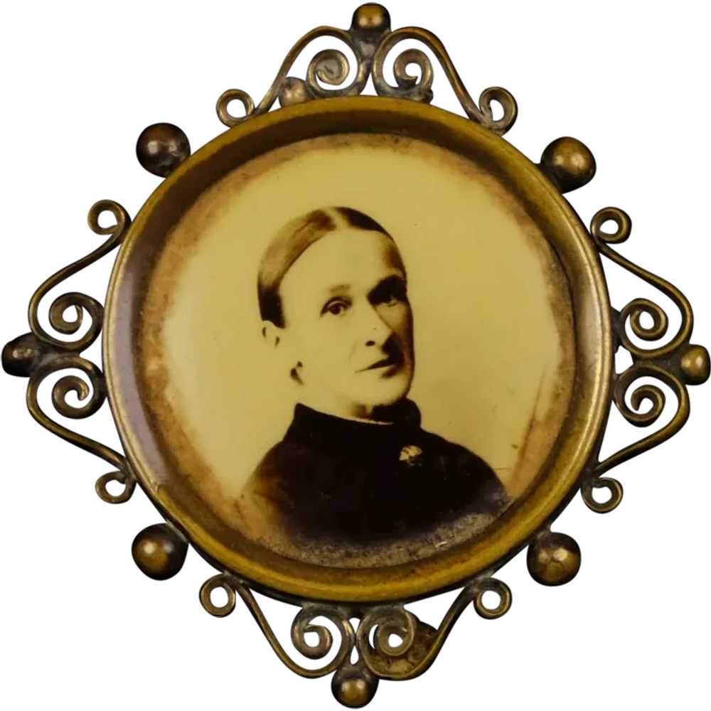 Pretty Victorian Gold Filled Photo Pin - image 1