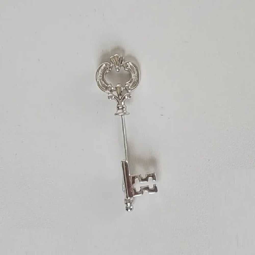 Skeleton Key Fleur-De-Lis Stick Pin by Avon in Si… - image 3