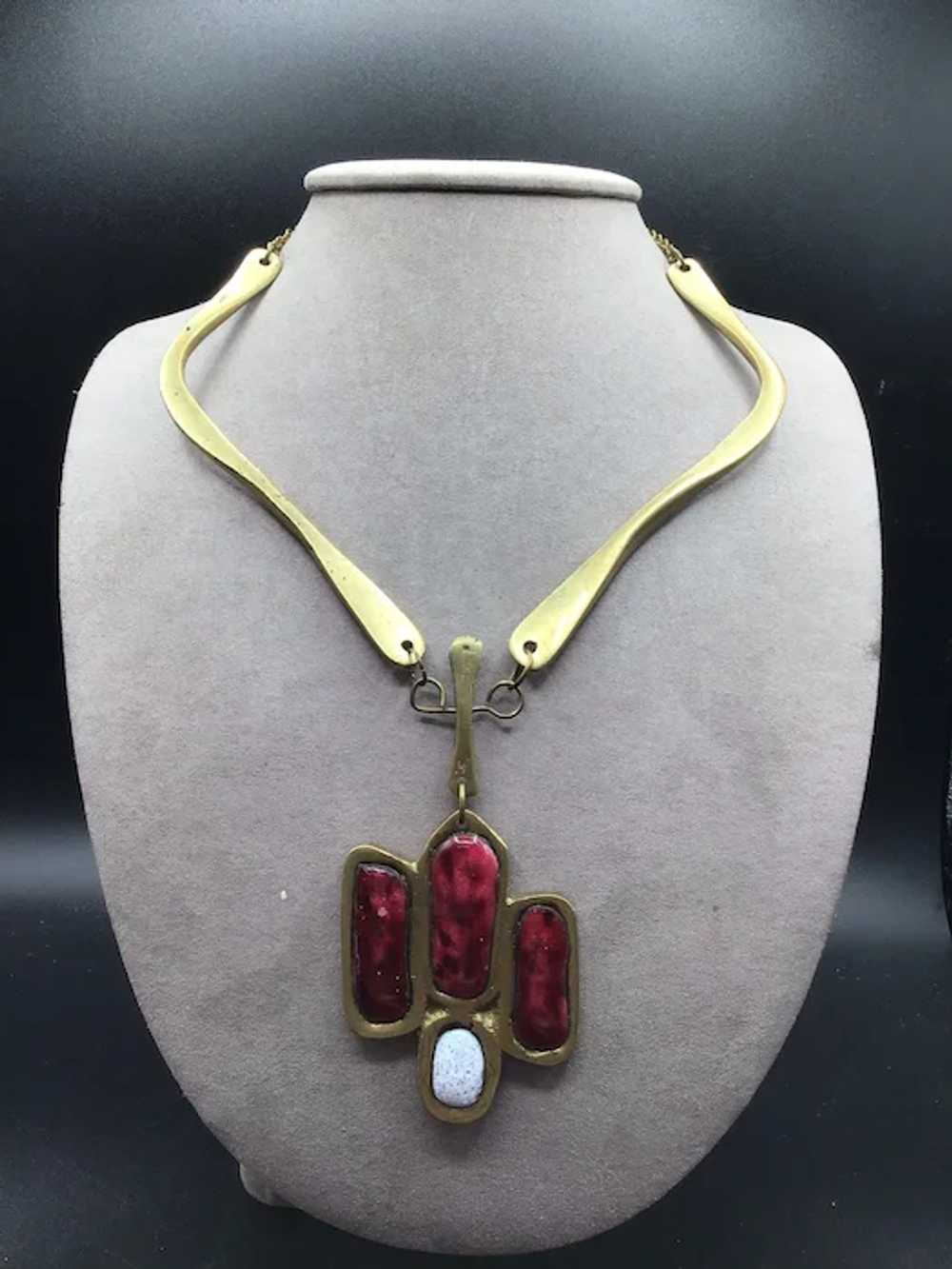 Brutalist Brass Necklace with Ceramic Stones Unus… - image 2