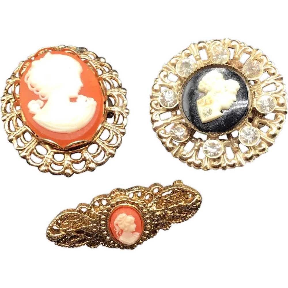 Vintage Cameo Scatter Pins Set of 3 Resin & Gold … - image 1