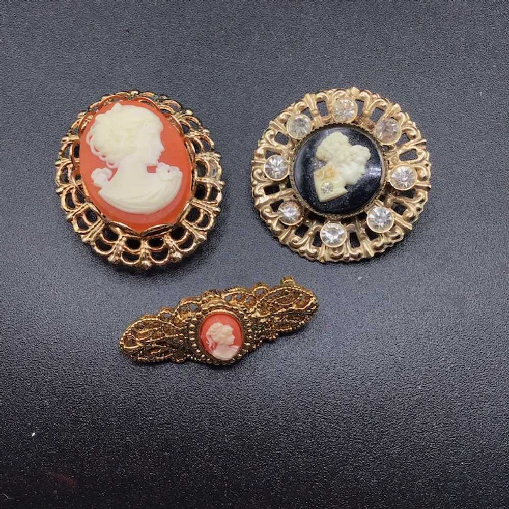 Vintage Cameo Scatter Pins Set of 3 Resin & Gold … - image 2