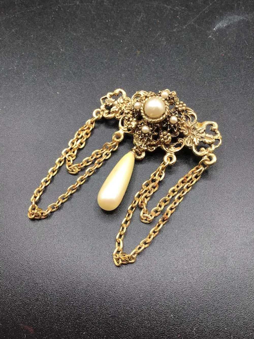 Vintage Florenza Style Dangling Brooch with Pearl… - image 2