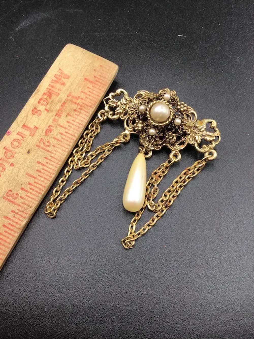 Vintage Florenza Style Dangling Brooch with Pearl… - image 4