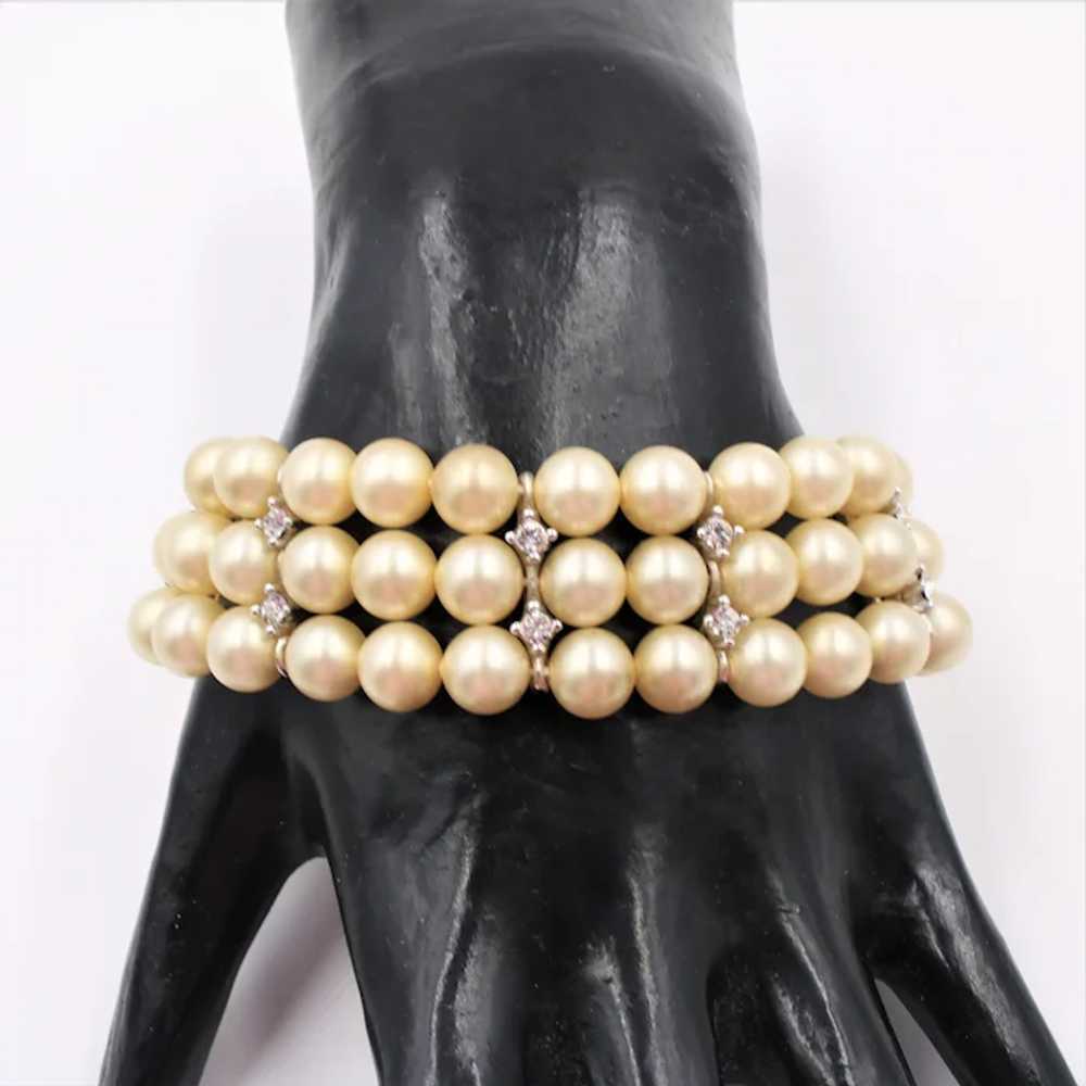 Bracelet Ciner Signed Triple Strand Glass Pearl E… - image 6