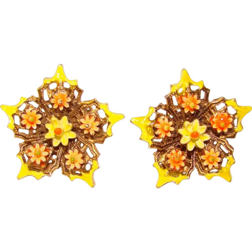 Happy STAR FLOWER Enameled Vintage Clip Earrings - image 1