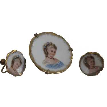 Limoges Porcelain Set of Brooch and Pair of Screw-