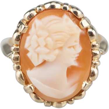 Sweet Vintage Cameo Ring