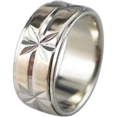 Two Tone Star Patterned Band