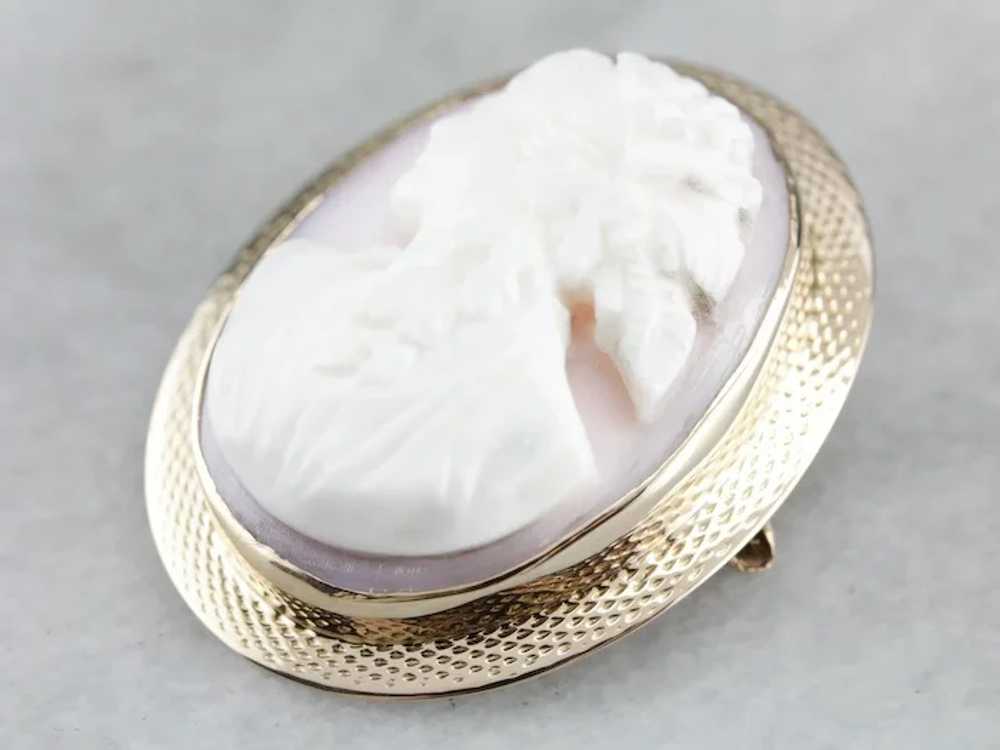 Vintage Pink Shell Cameo Pendant or Brooch - image 2
