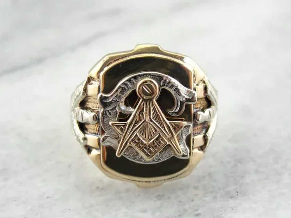 Ornate Vintage Masonic Symbol Ring - image 2
