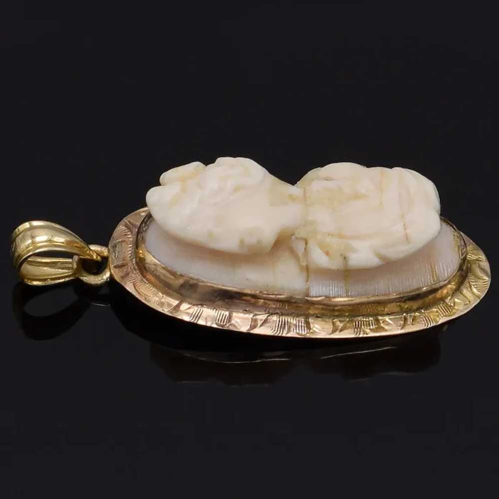 Antique 14K Yellow Gold Angel Skin Coral Oval Cam… - image 2