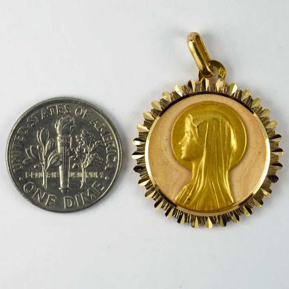 French Virgin Mary 18K Yellow Gold Medal Pendant - image 6