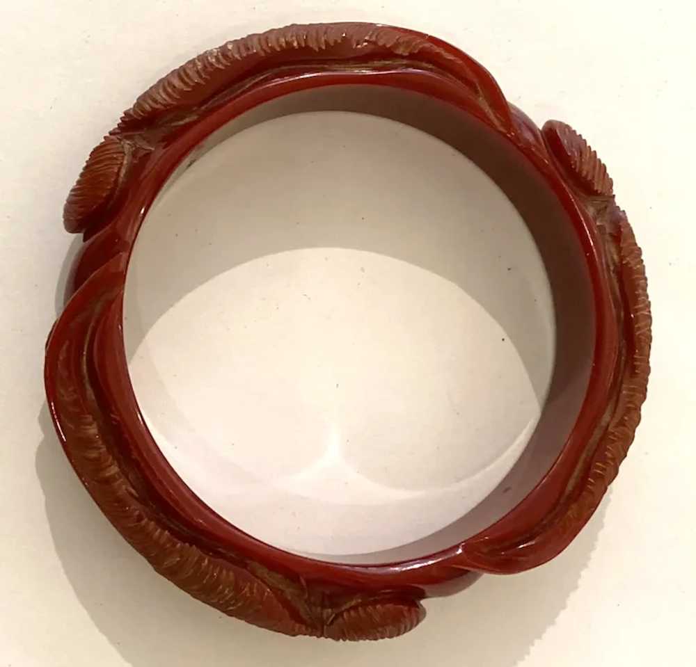 1930s Art Deco Carved Rust Red Bakelite Bangle wi… - image 3