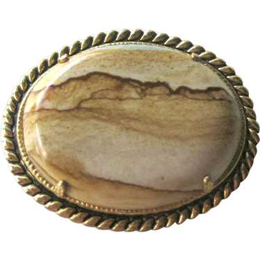 Exceptional Picture Agate Pin / Vintage Jewelry / 