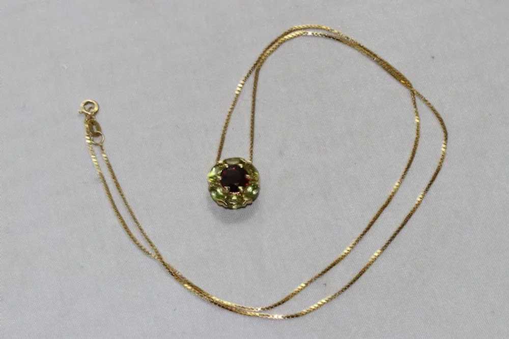 14KT Yellow Gold Garnet Peridot Stones Necklace - image 2