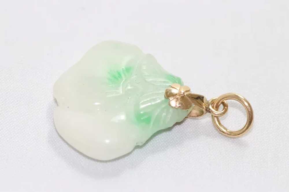 14 KT Gold Jade Flower Pendant - image 3