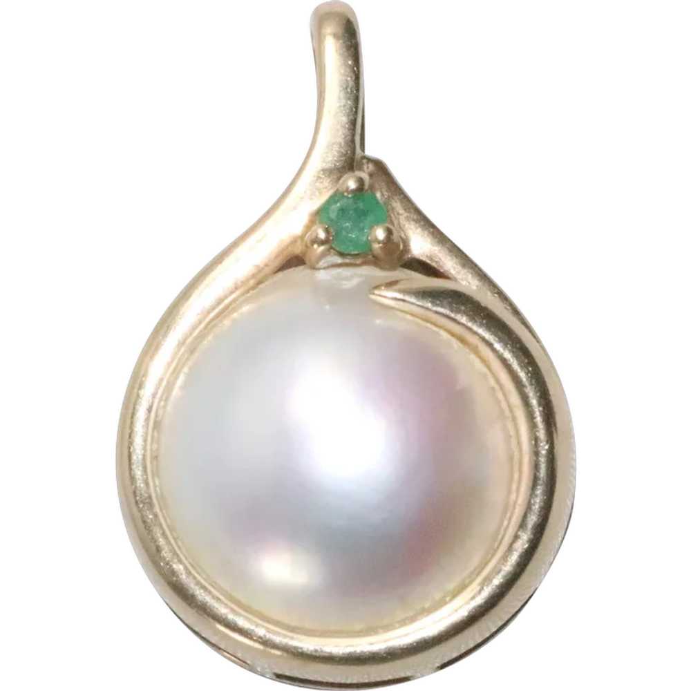 14K Yellow Gold Emerald Mabe Pearl Pendant - image 1