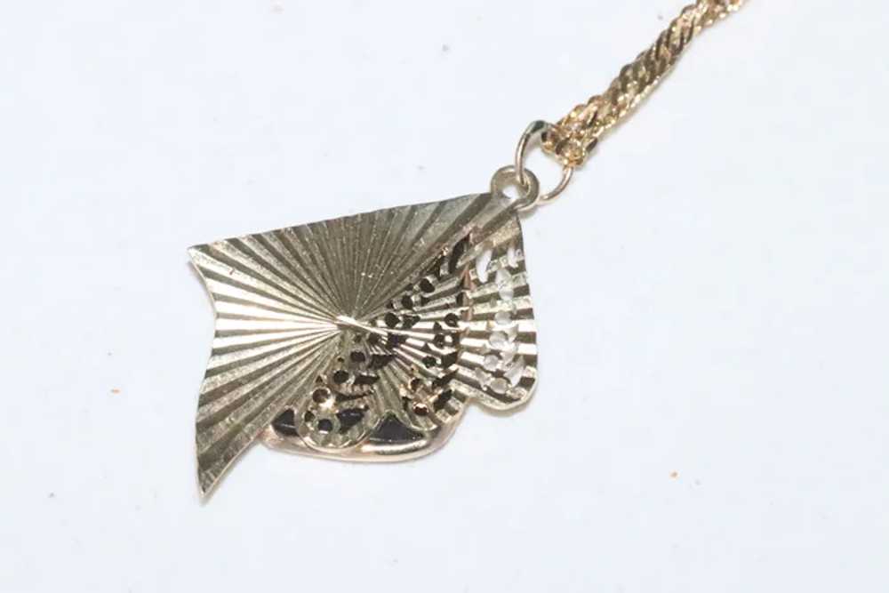 14K Yellow Gold Filigree Diamond Cut Onyx Necklace - image 4