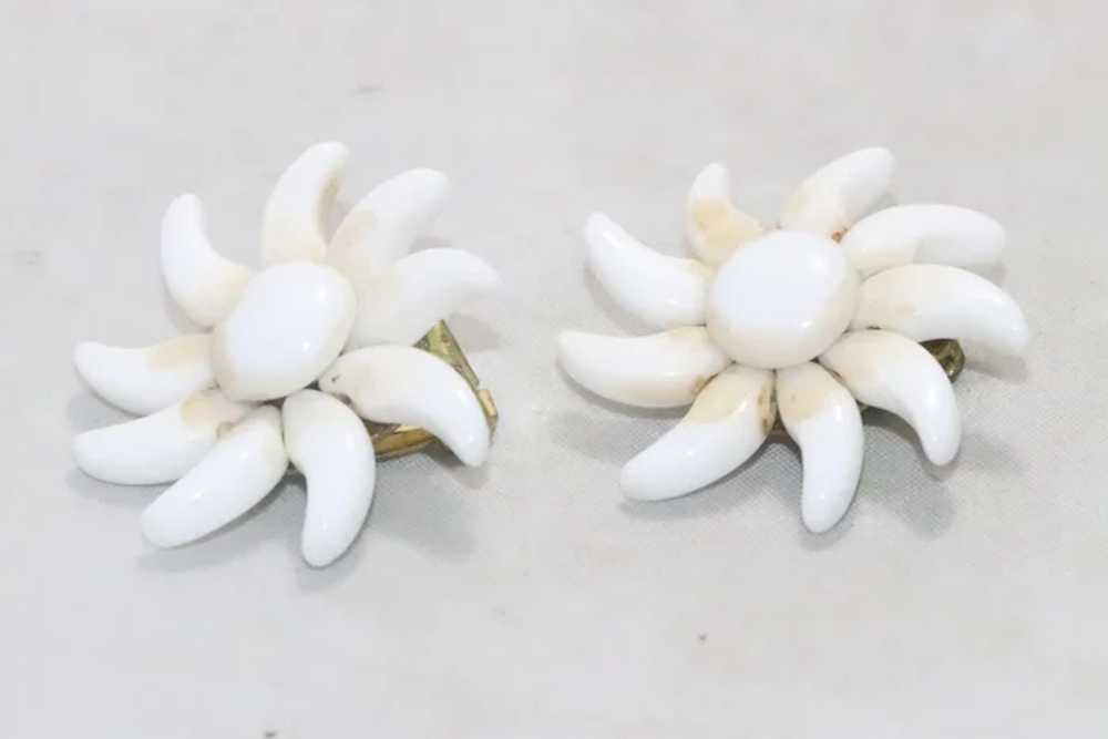Vintage Flower Clip On Earrings - image 2