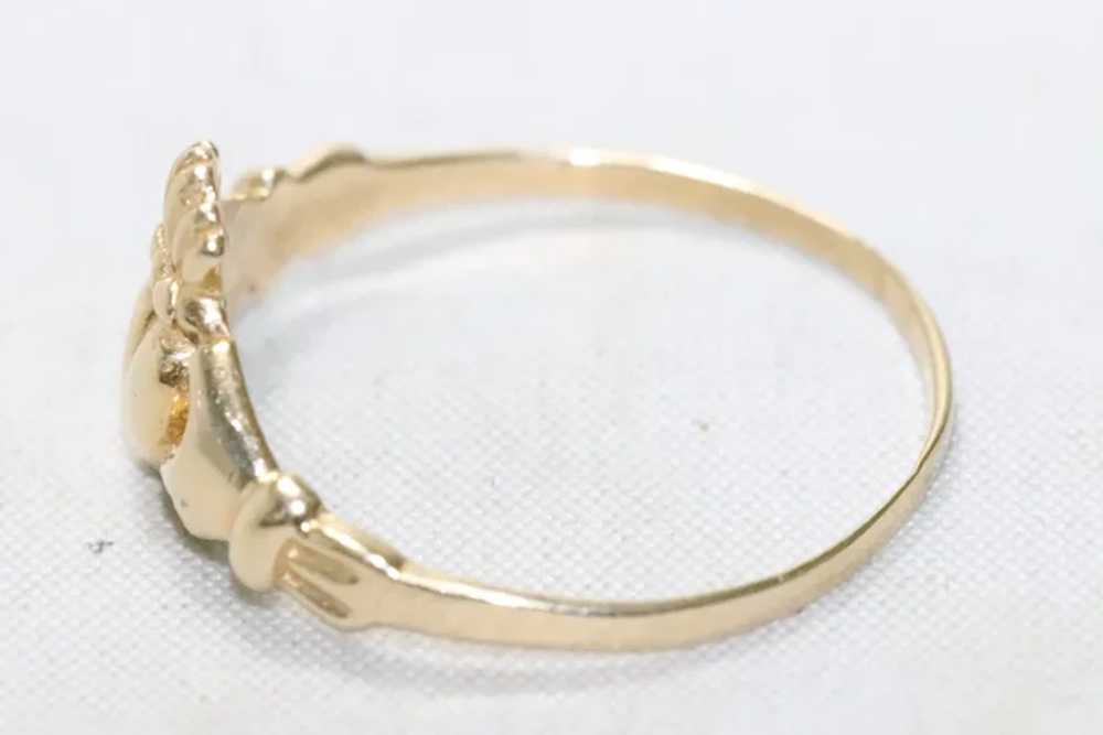 Vintage 14KT Yellow Gold Irish Claddagh Ring - image 4