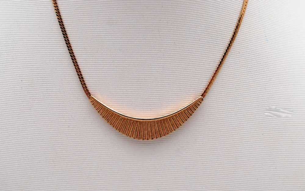 Avon Goldtone Metal Chain Necklace With Fan Desig… - image 4