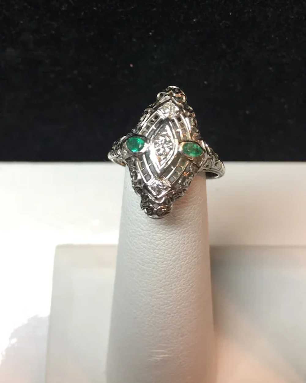 18k White Gold Emerald and Diamond Filigree Ring - image 10