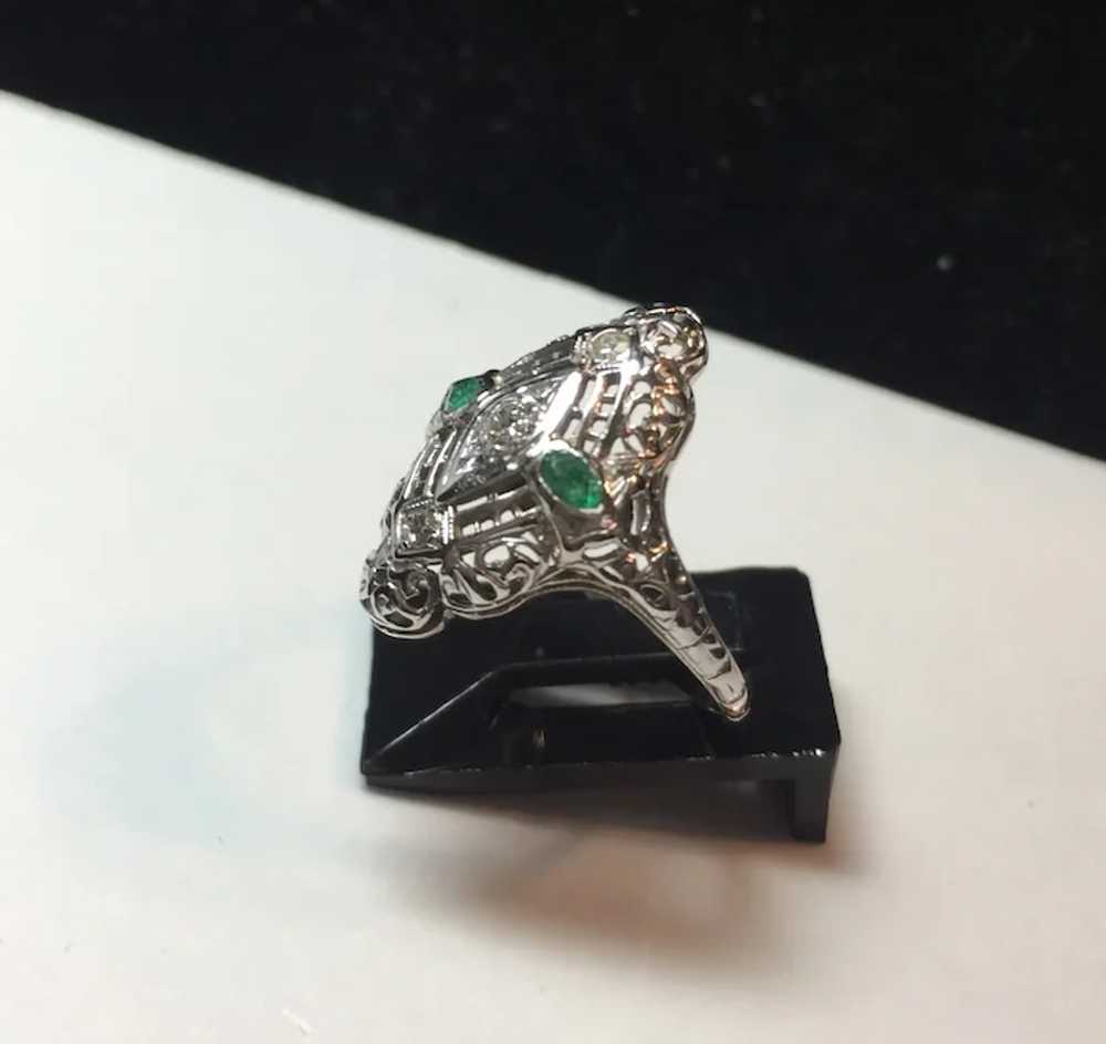 18k White Gold Emerald and Diamond Filigree Ring - image 4