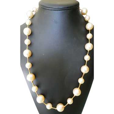 Classy Faux Pearl Costume Jewelry Necklace - image 1
