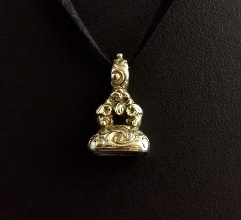 Antique Georgian seal fob pendant, rolled gold, Q… - image 10