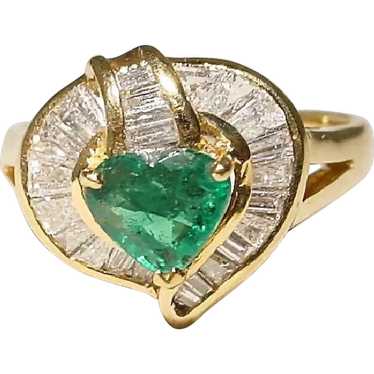 Lovely Heart Emerald Diamond Ring 18K