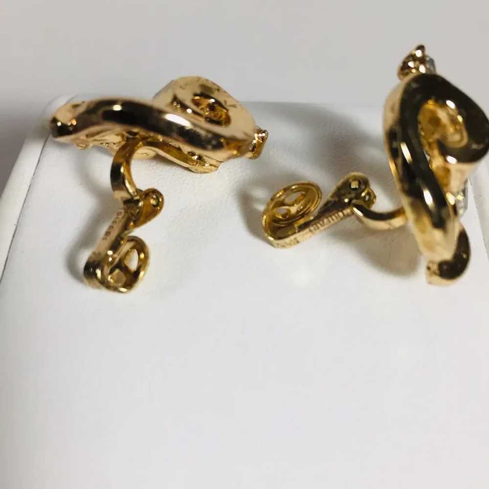 Crown Trifari Gold Tone and Rhinestone Clip Earri… - image 7