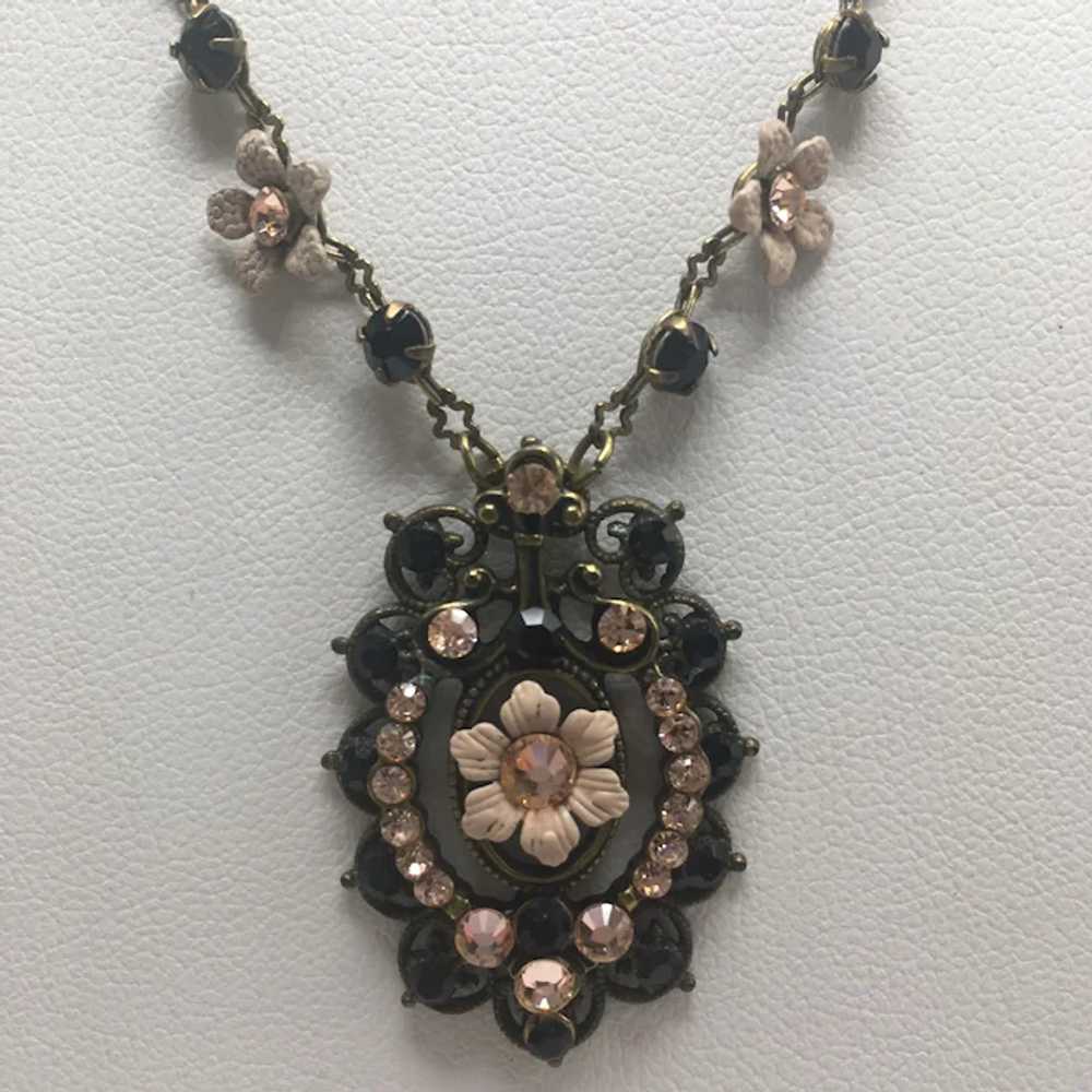 Handmade Michal Negrin Floral Necklace with Pale … - image 2