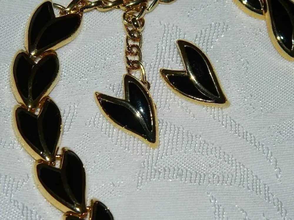 Elegant Black & Gold Tone Enamel Necklace & Earri… - image 3