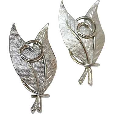 Classy VIntage Kramer Leaf Earrings