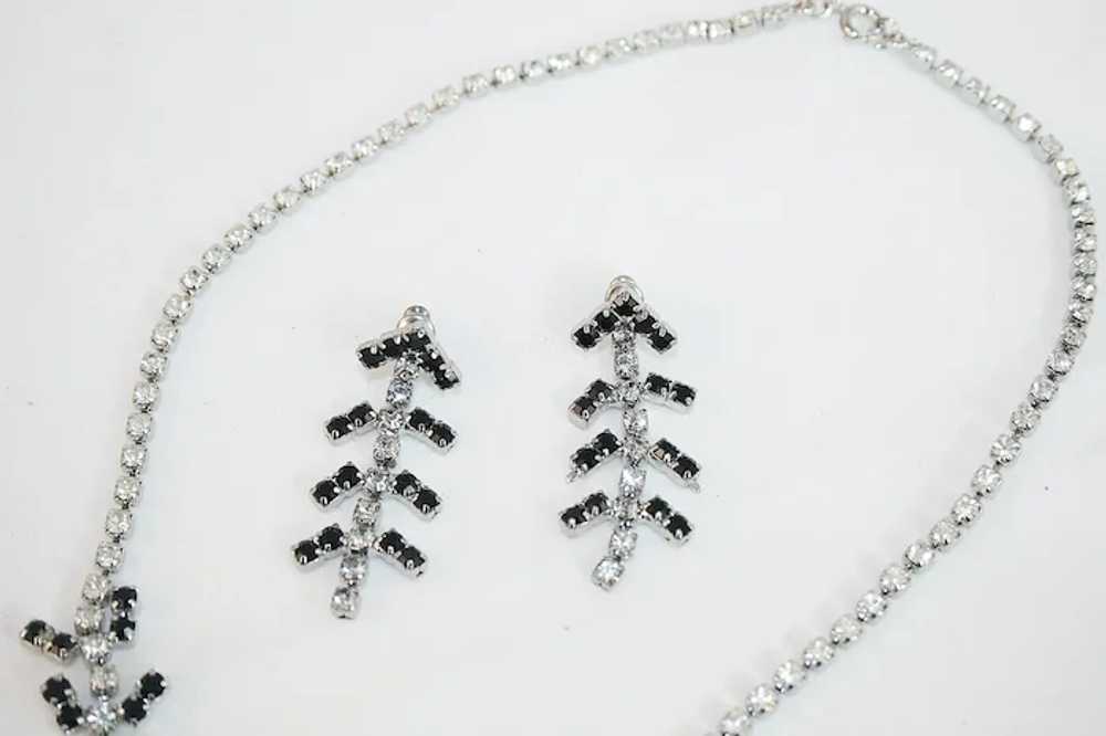 Elegant Vintage Black and Clear Rhinestone Neckla… - image 6