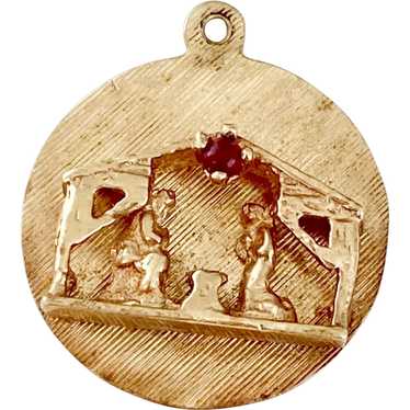 Manger Scene / Holy Birth Vintage Charm 14K Gold &