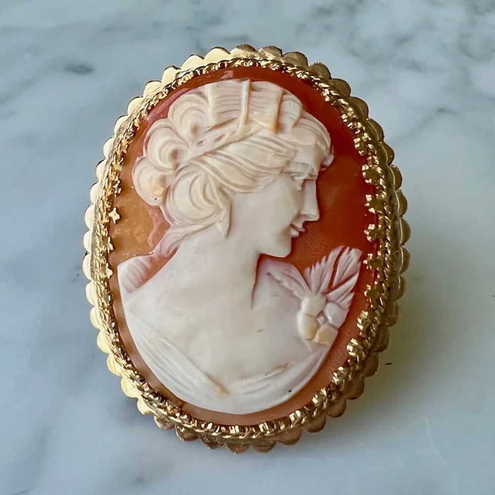 Large Vintage 10K Yellow Gold Shell Cameo Stateme… - image 2