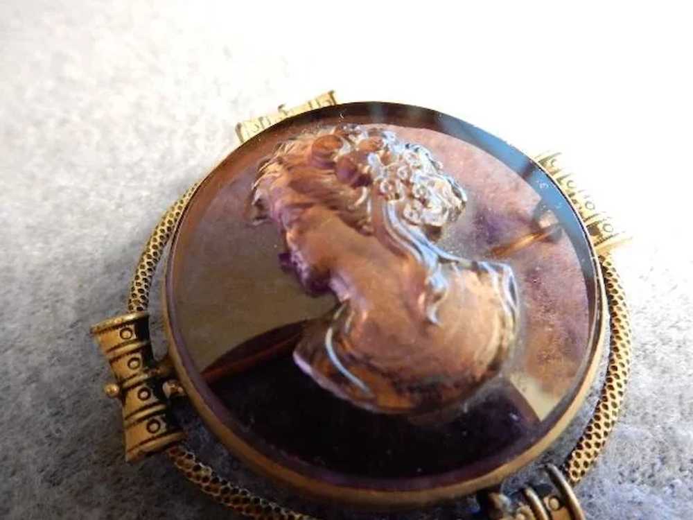 Victorian Early Formed Plastic Cameo Brooch in Gi… - image 2