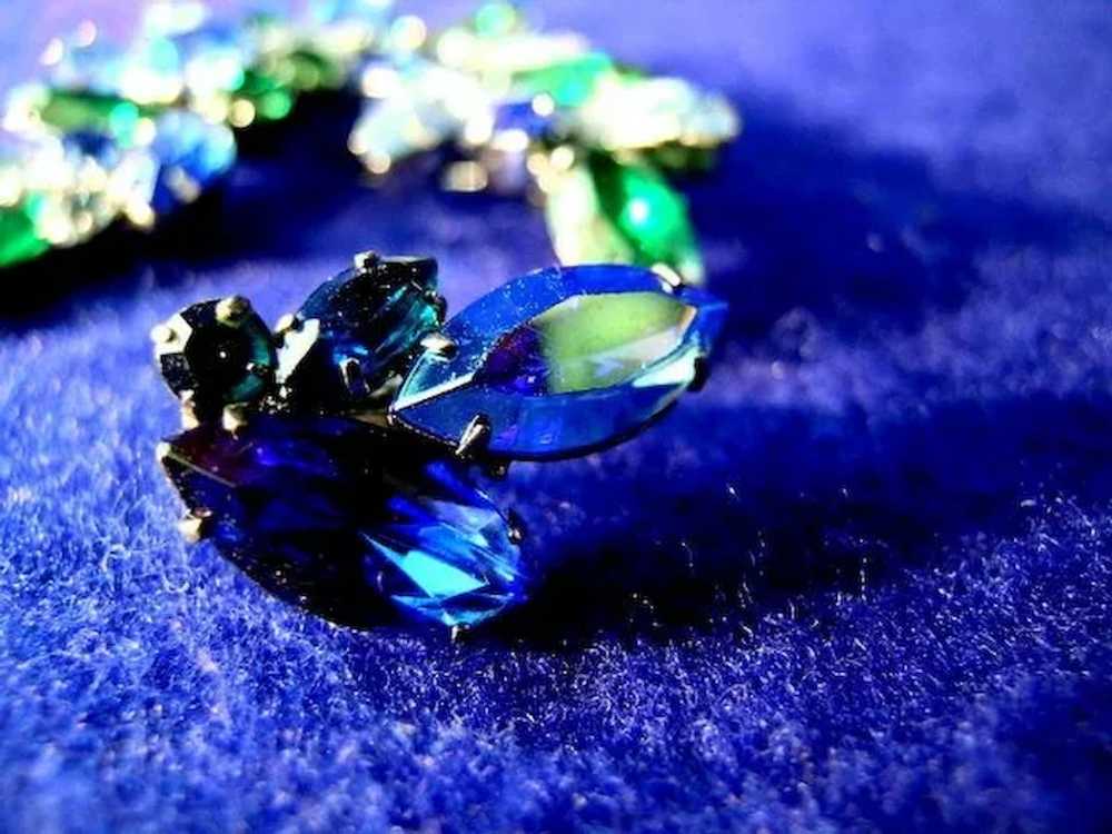 Beautiful Green & Blue Rhinestone Broach w/ Earri… - image 3