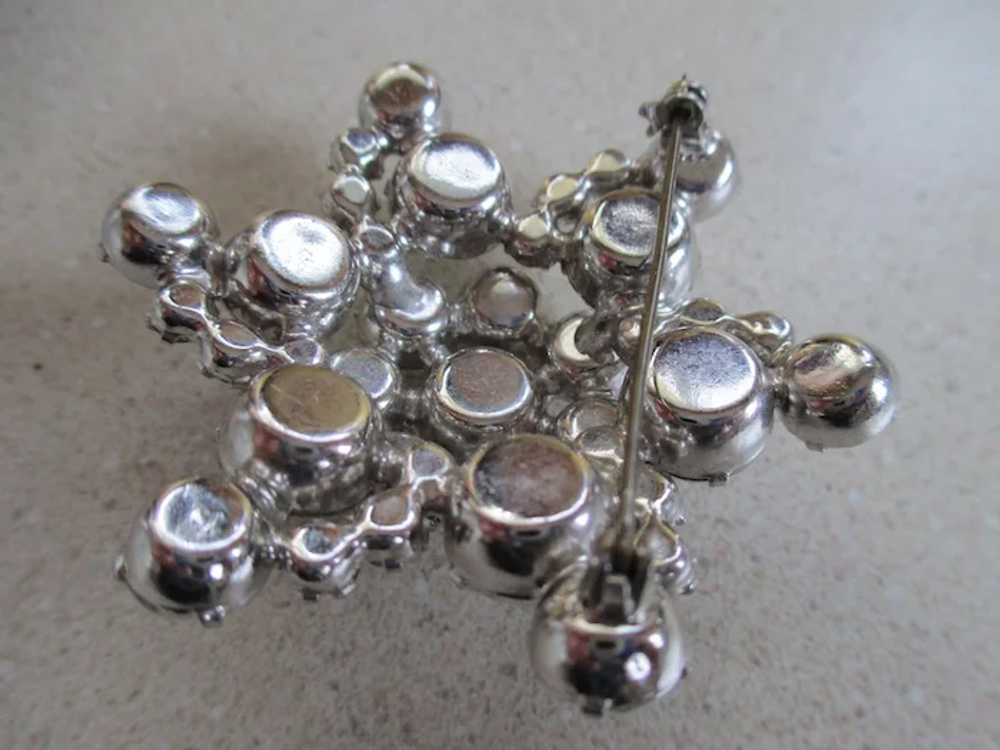 GLITZY Juliana Art Glass Star Brooch - image 5