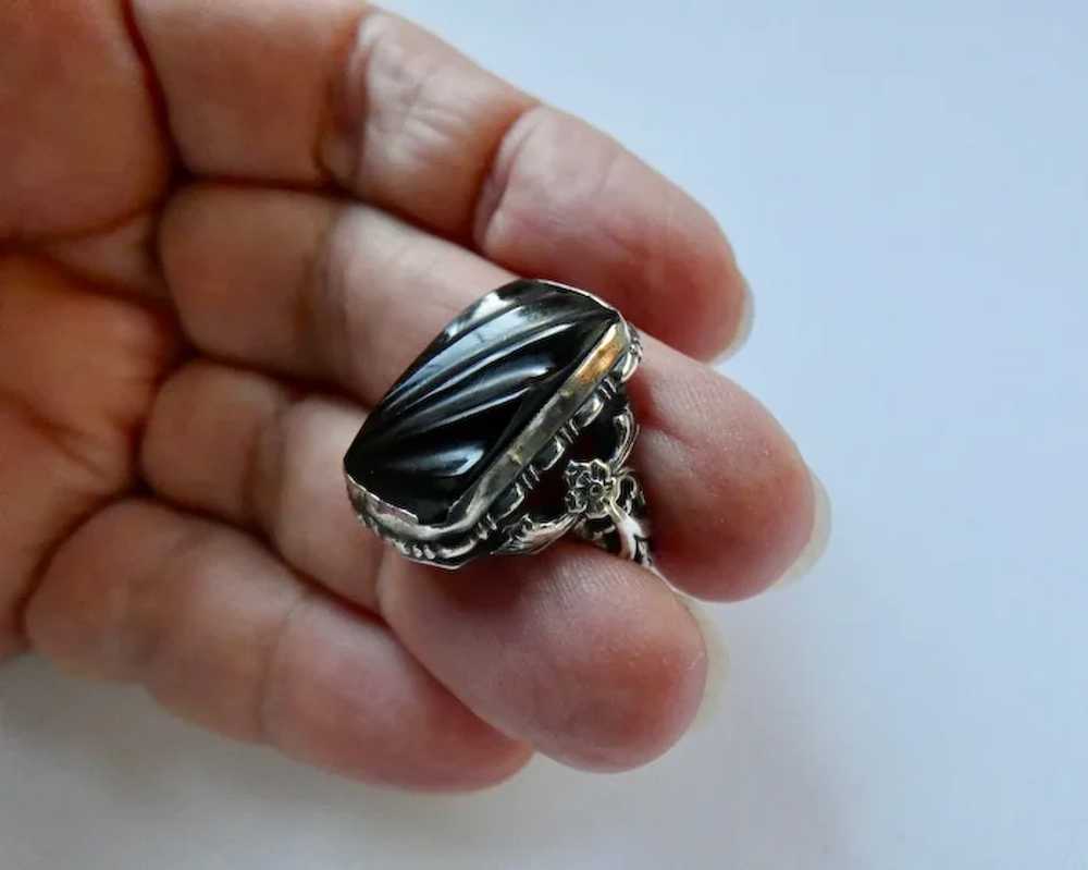 Art Deco Carved Onyx Sterling Silver Ring - image 7