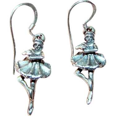 Sterling 3D Dancing Lady Earrings, Detailed!