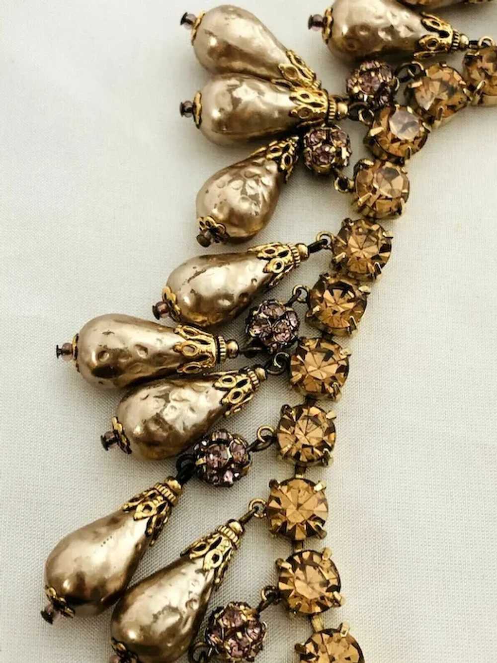 Vintage Golden Faux Pearl Tear Drop Bib Necklace … - image 3
