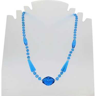 VINTAGE Short Blue Glass Necklace  Beautiful